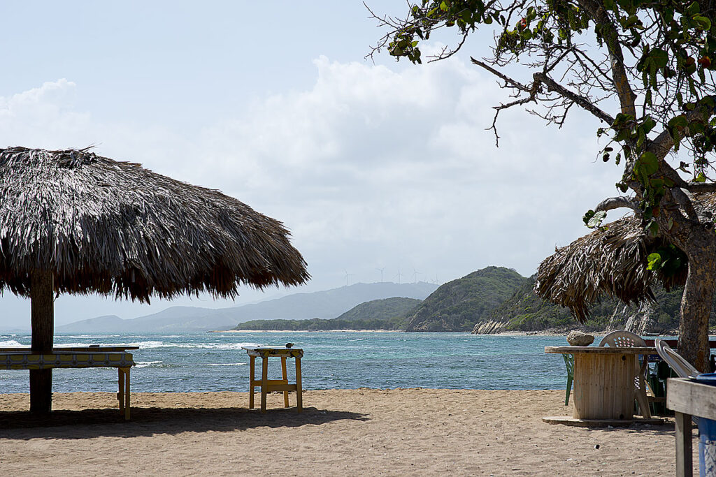 playa-buen-hombre-restaurante - We❤️Buen Hombre | Kitesurf Domincan Republic